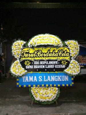 Papan Bunga Duka di Simpang Tiga Rawang